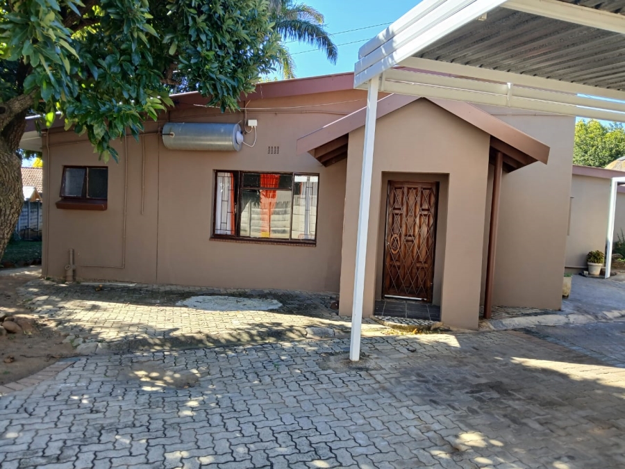 4 Bedroom Property for Sale in Bodorp North West